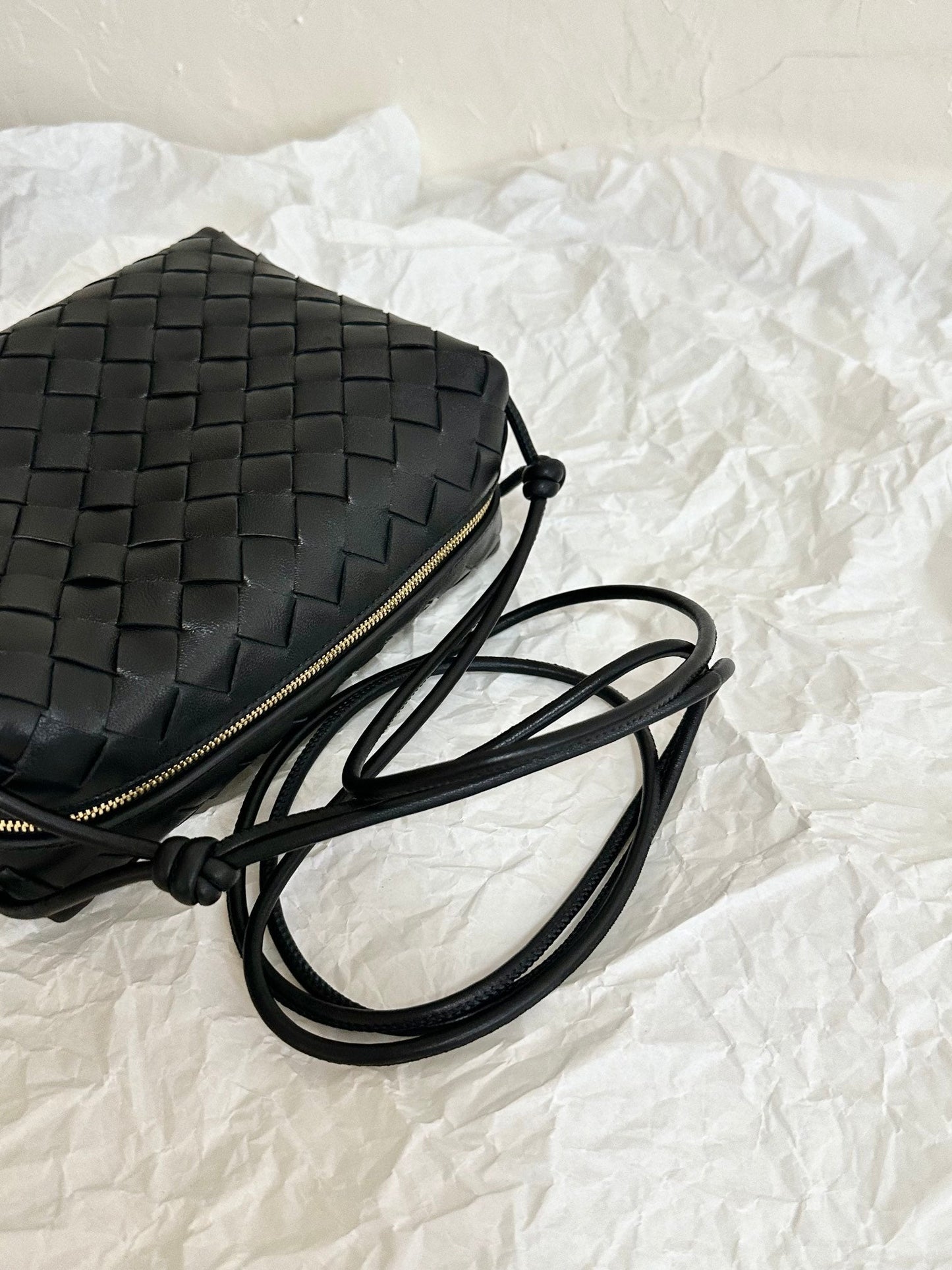 Bottega Veneta BV LOOP SMALL 23CM BLACK CALFSKIN