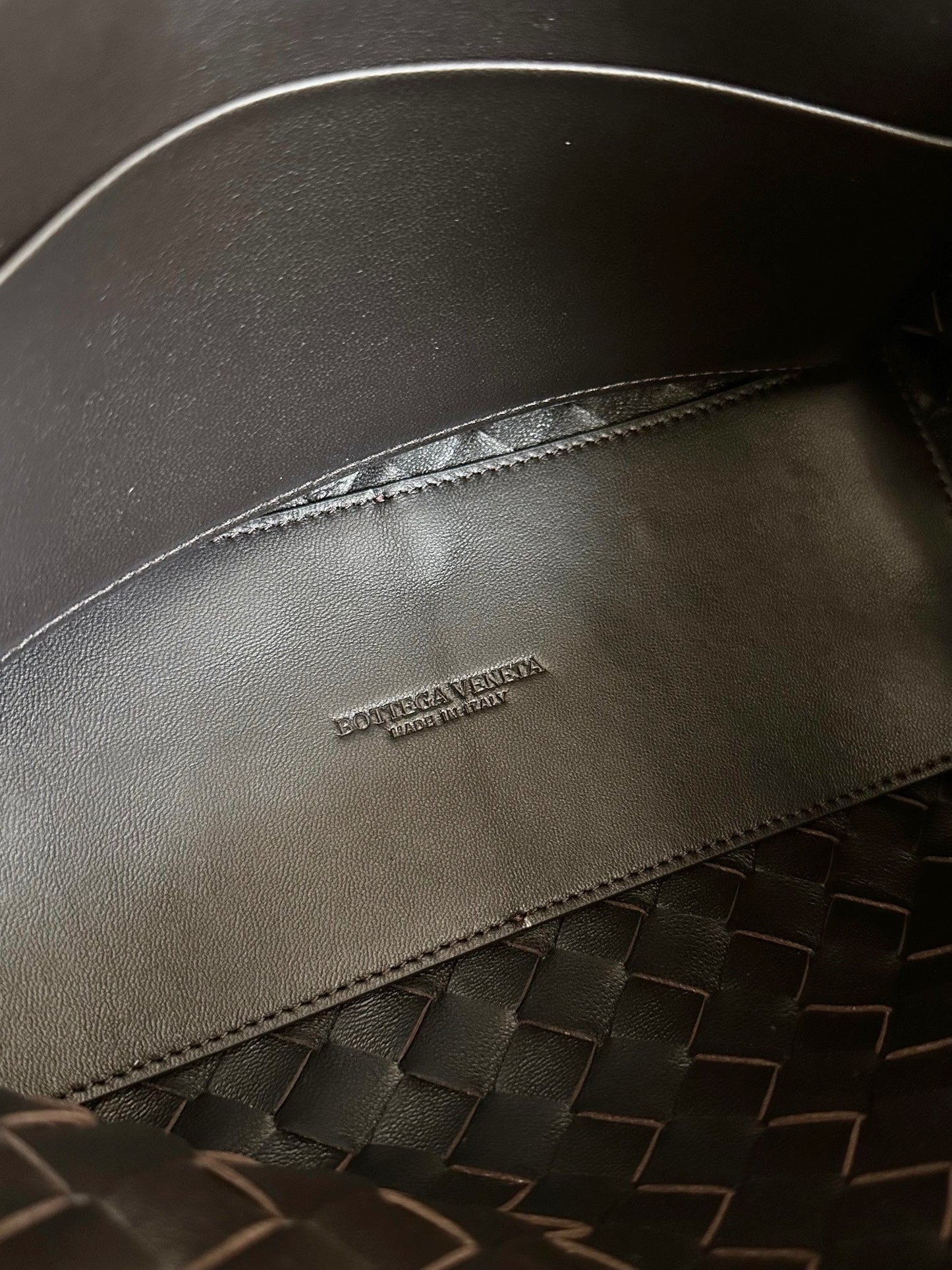 Bottega Veneta BV SMALL ANDIAMO 25CM BLACK LAMBSKIN