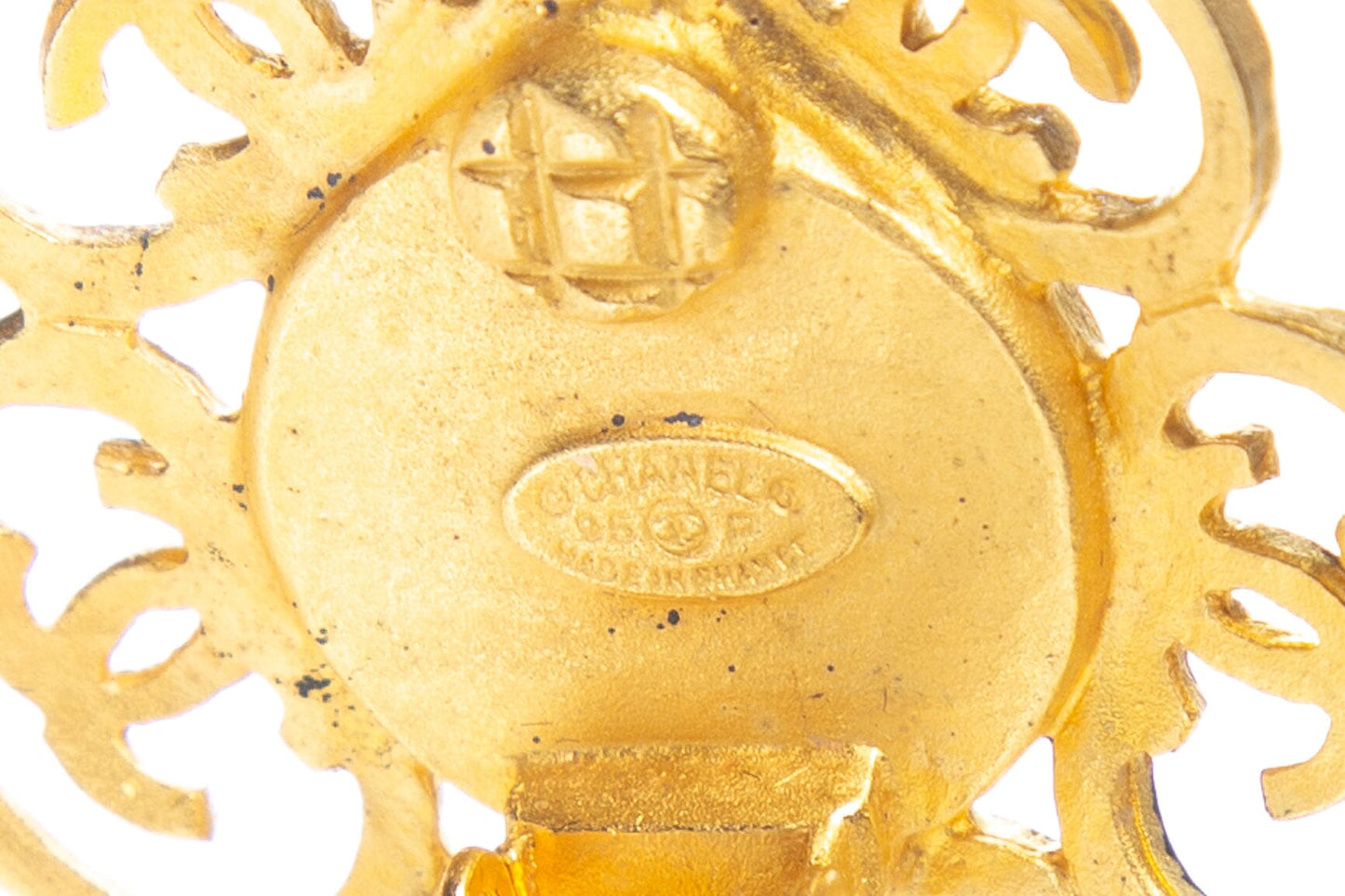 Chanel Vintage 1995 Spring Pearl Flower Gold Clip-On Earrings