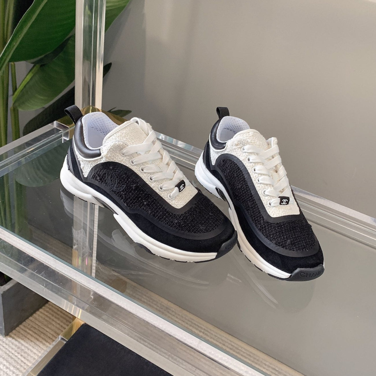 CHANEL Sneaker In Black Wool 145622