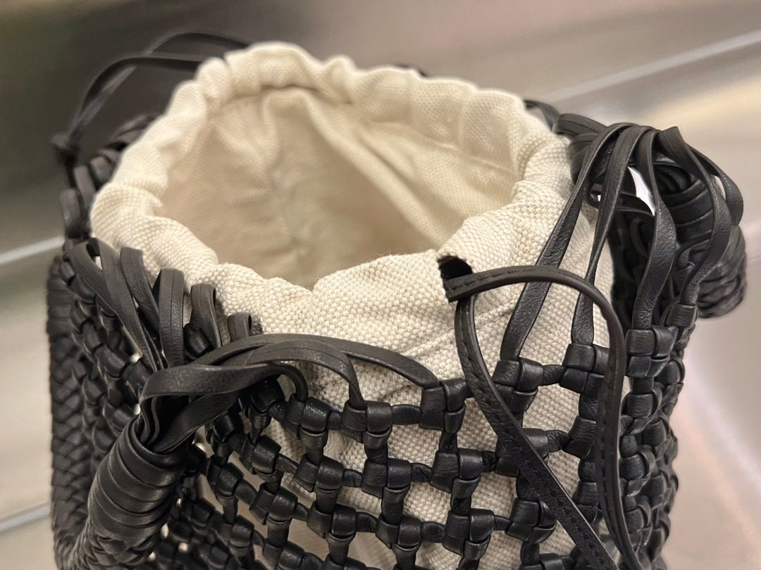 Bottega Veneta CAVALLINO 23 BAG IN BLACK LAMBSKIN