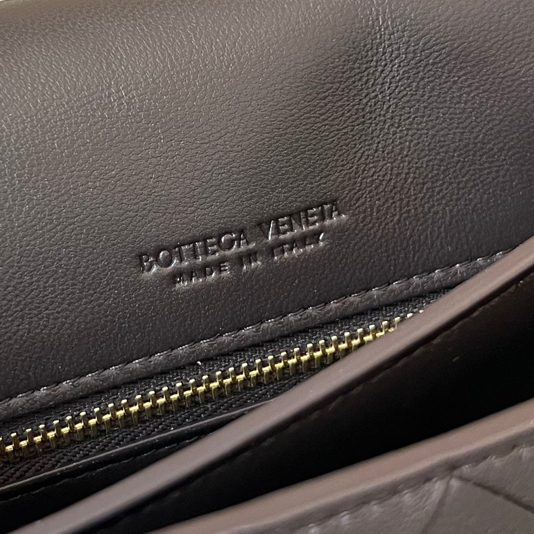 Bottega Veneta BV Mini Crossbody Bag 19cm Chocolate Calfskin Ghw