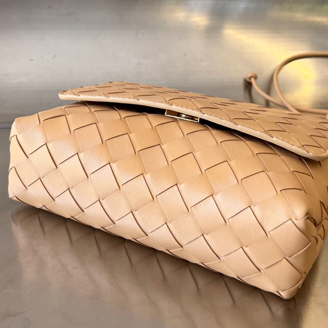 Bottega Veneta BV Mini Crossbody Bag 19cm Beige Calfskin Ghw