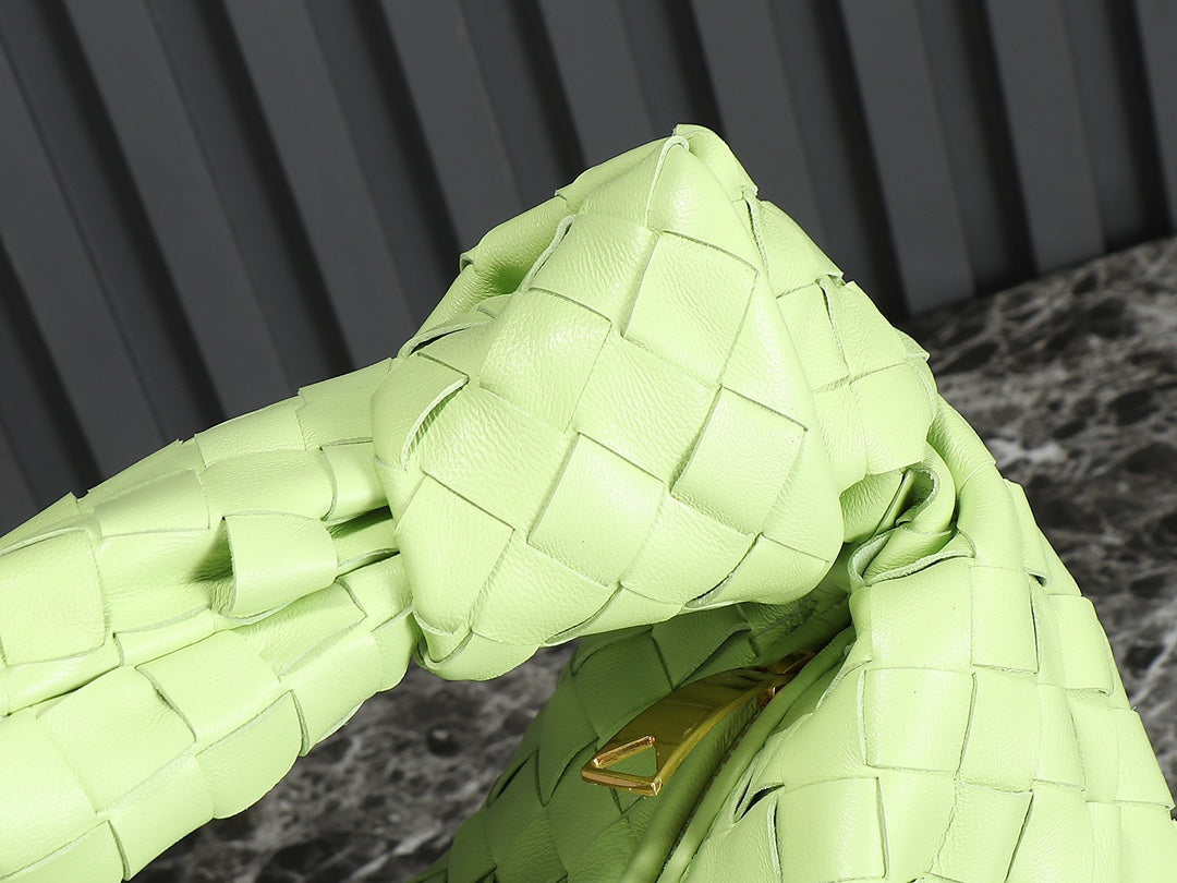 Bottega Veneta bv teen jodie 36cm light green lambskin