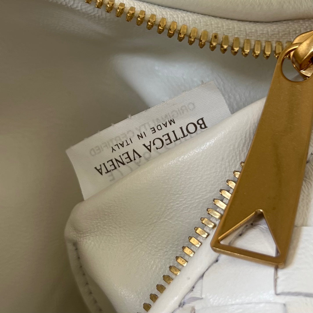 Bottega Veneta bv 24 mini jodie 28 white lambskin