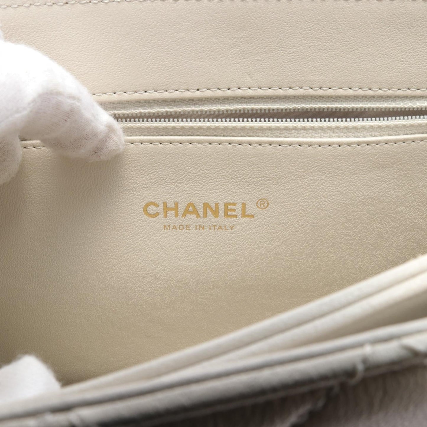 Chanel Leather Beauty Lock Shoulder Bag A93223