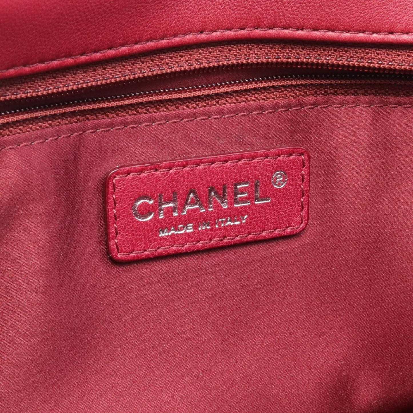 Chanel MATRASSE W chain shoulder bag Leather Shoulder Bag A39078 in New Condition