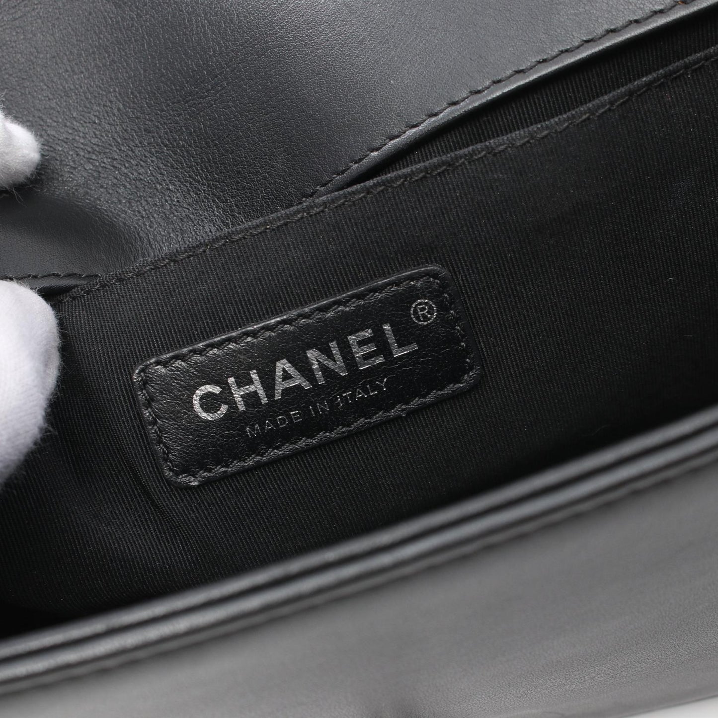 Chanel Medium Tweed & Leather Le Boy Flap Bag Leather Shoulder Bag in New Condition