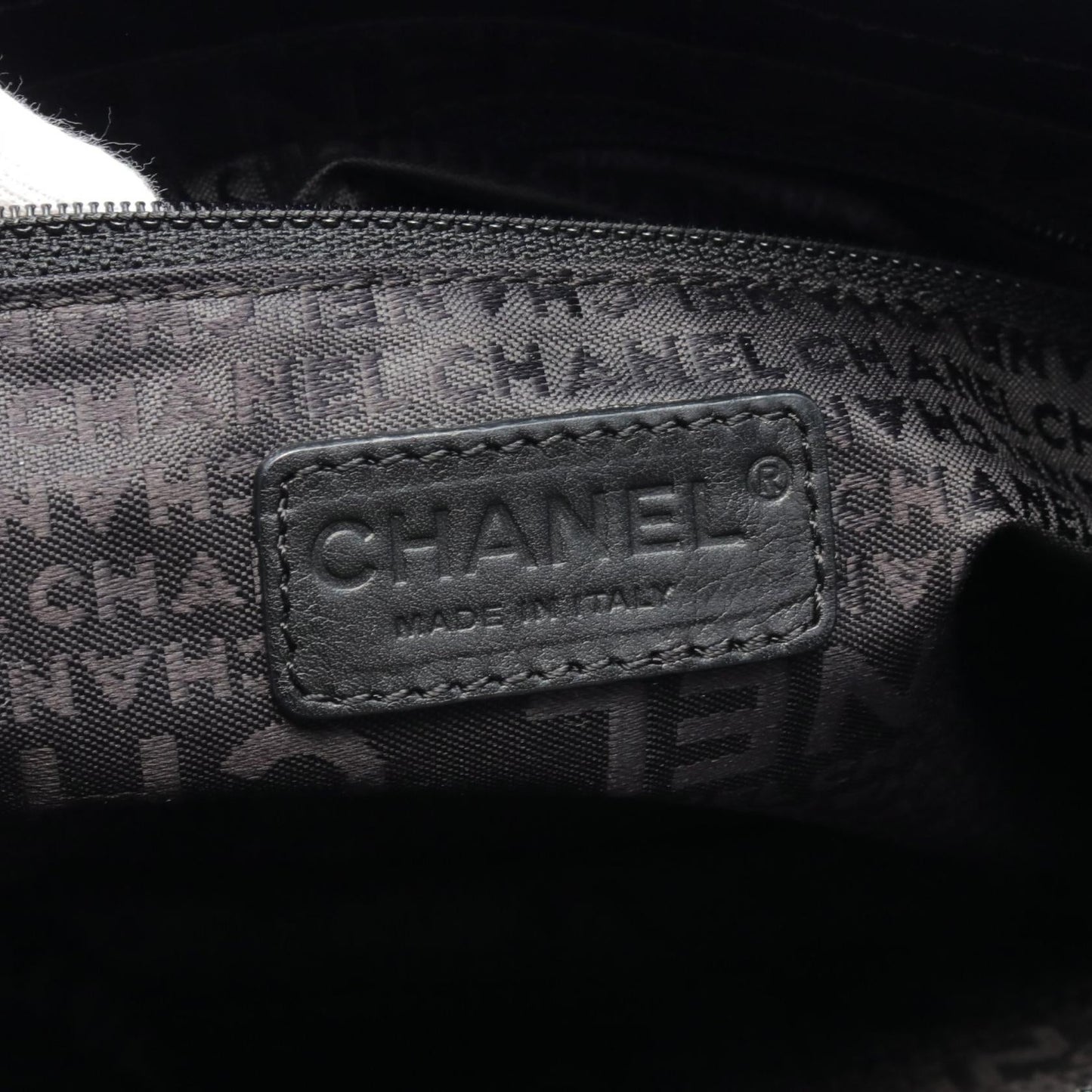 Chanel Choco Bar Caviar Tote Bag Leather Tote Bag in New Condition