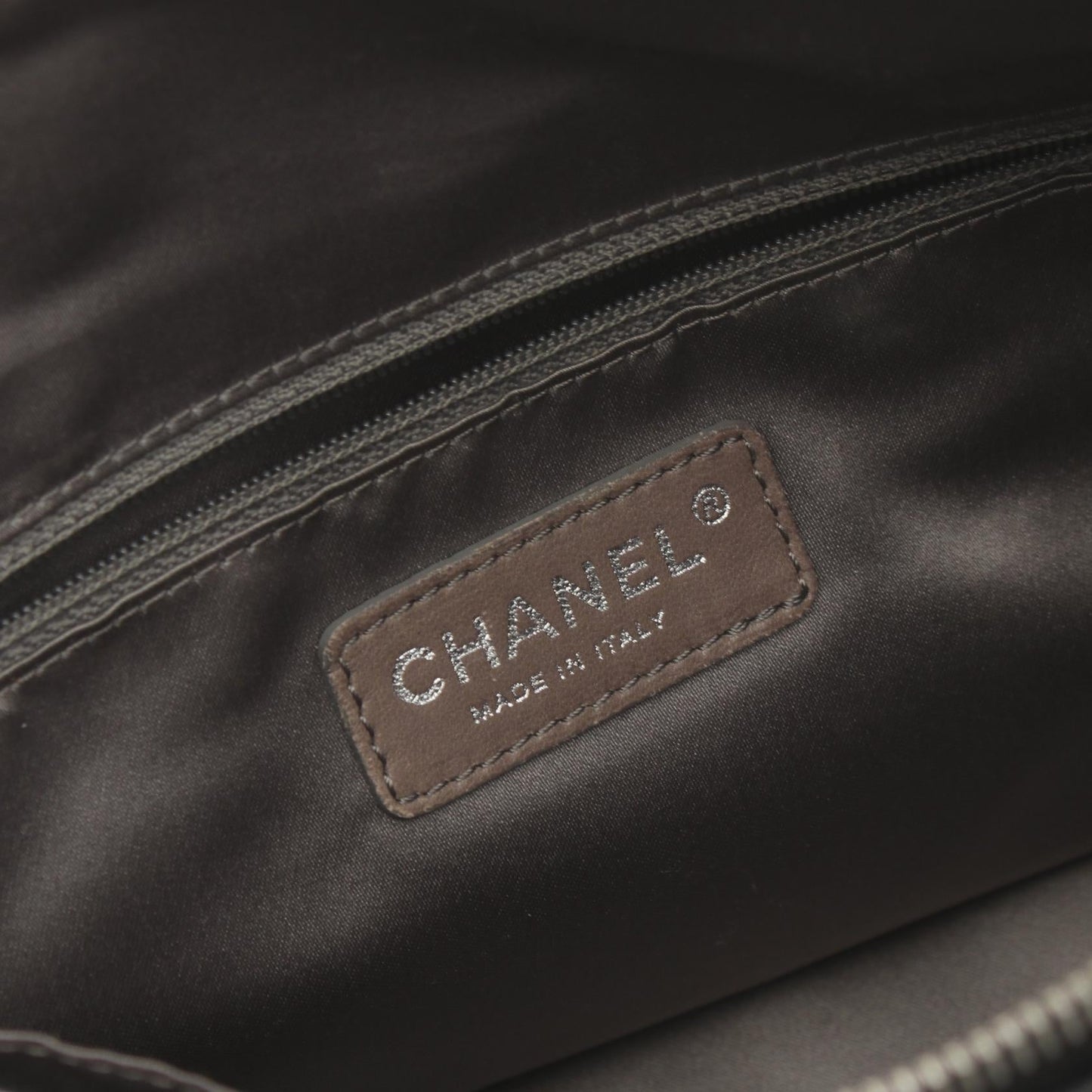 Chanel Patent Embossed Camellia Shoulder Bag Leather Shoulder Bag 129***** in Great Condition