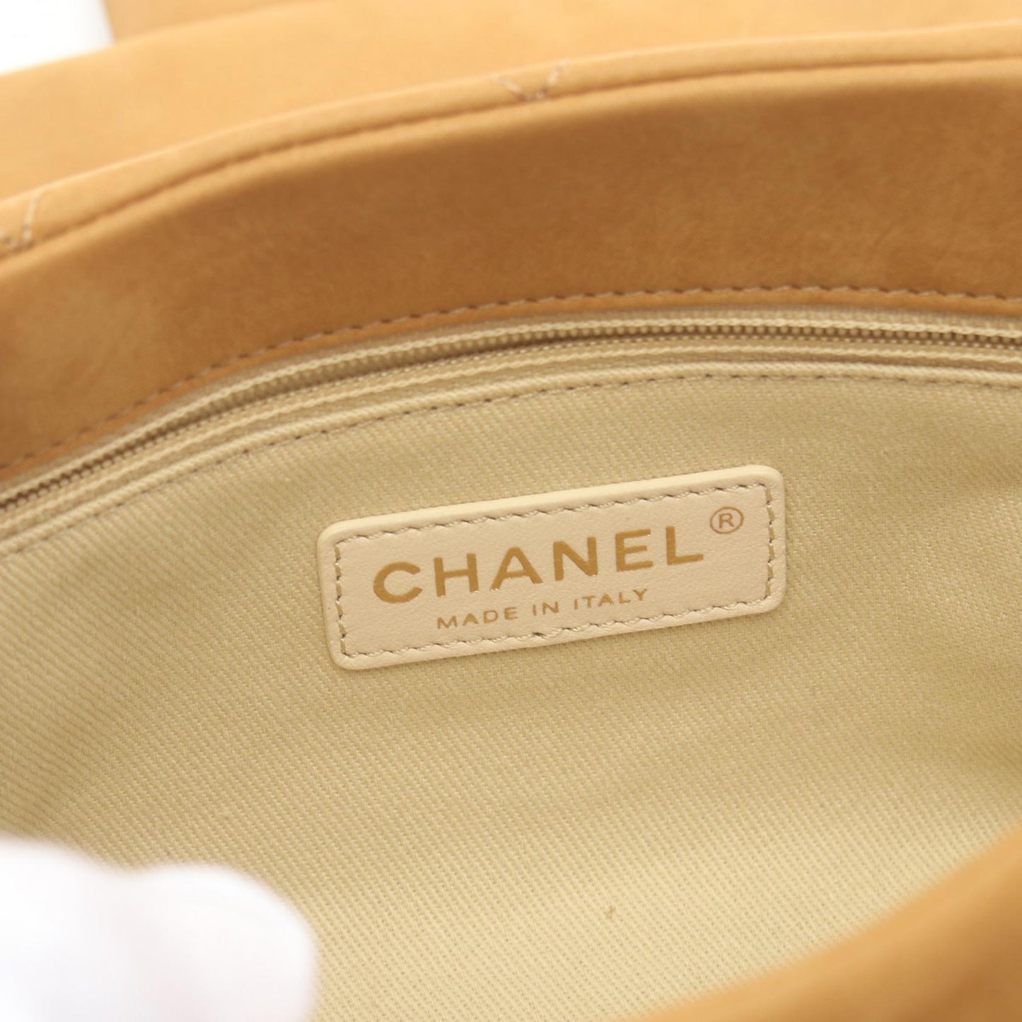 Chanel Matelasse Shoulder Bag Leather Shoulder Bag 1113 in New Condition