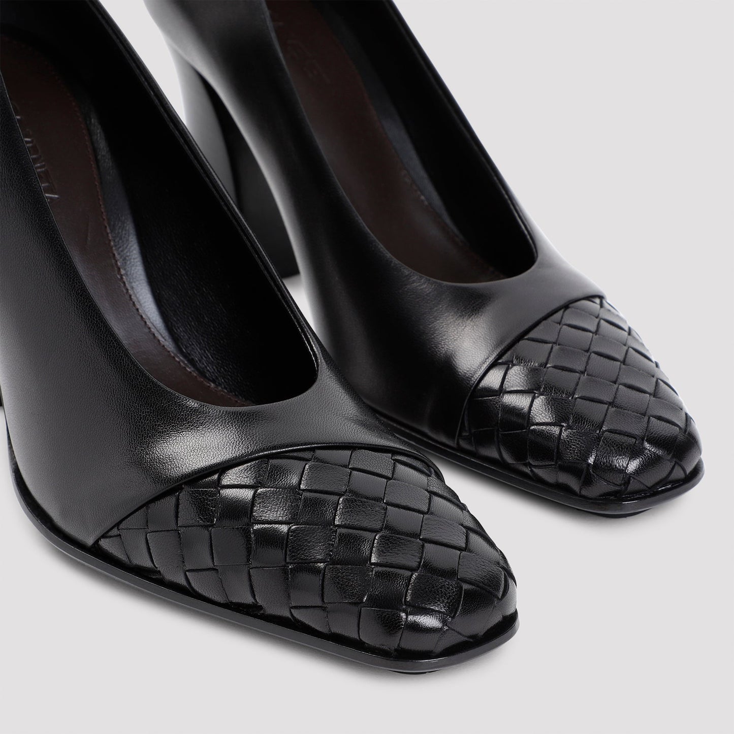Bottega Veneta Leather Pump Women