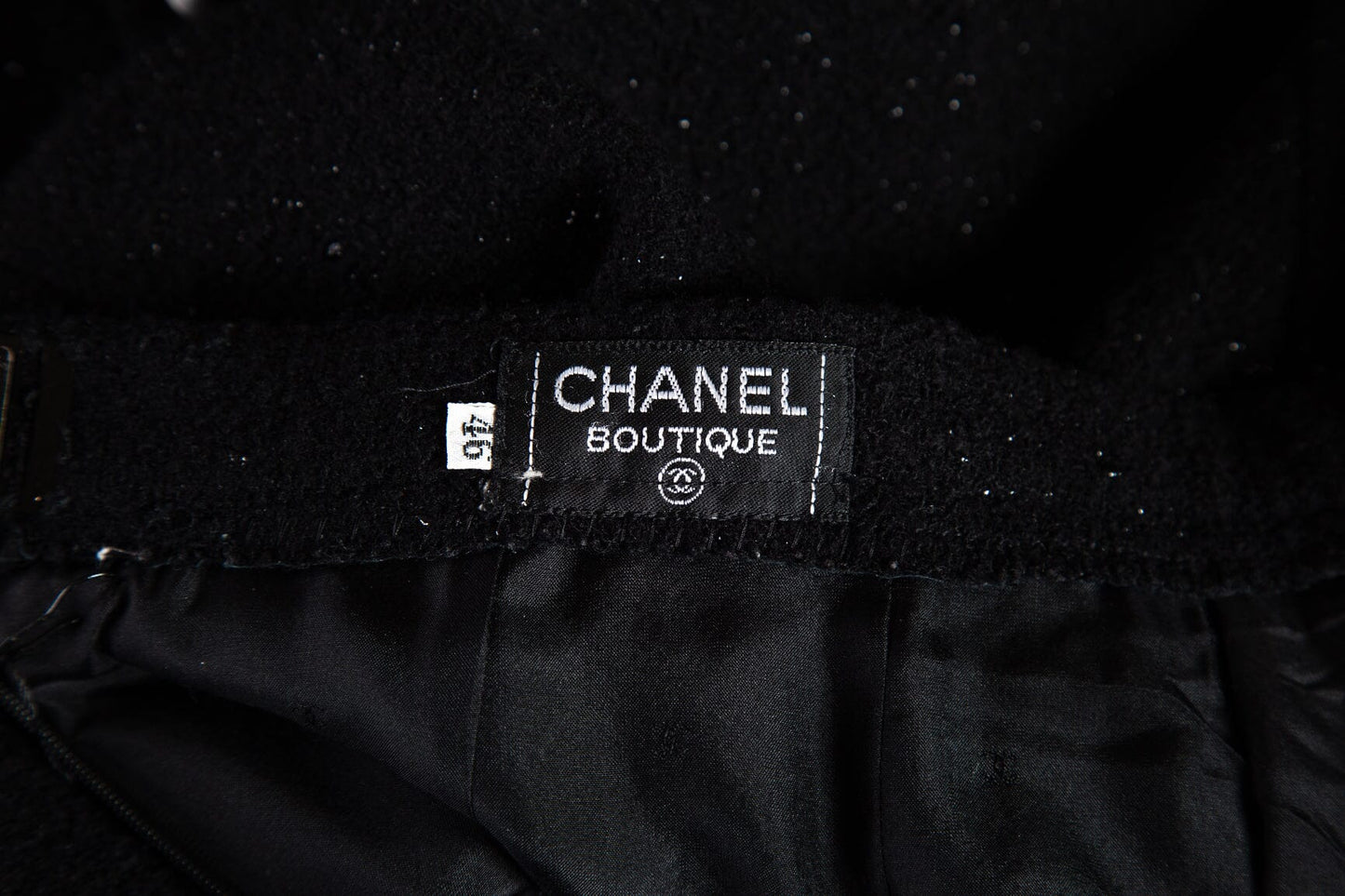 Chanel Vintage 1993 Autumn Black Glitter Detail Skirt SZ 46