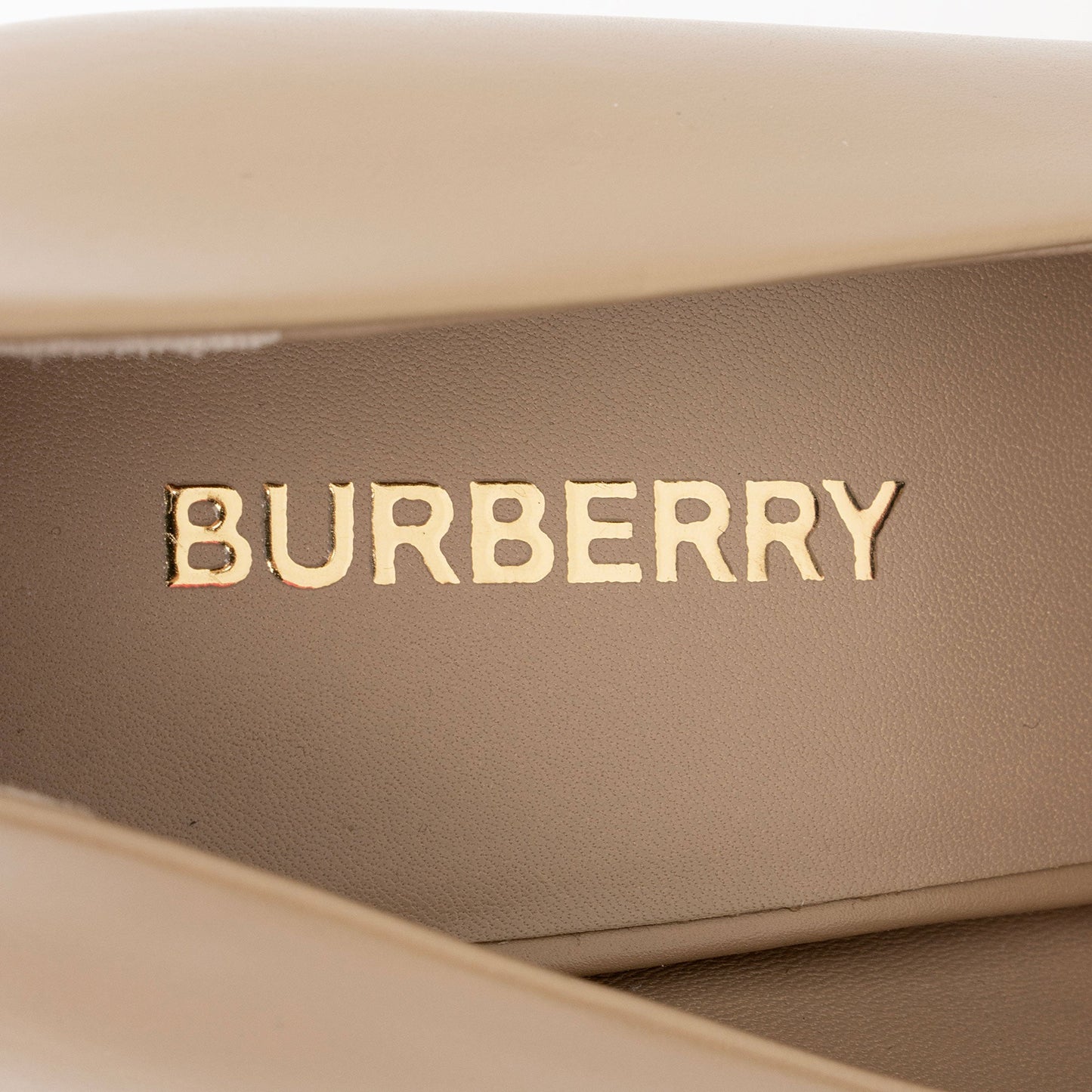 Burberry Leather TB Monogram Ezra Pumps - Size 7 / 37 (SHF-tKaqCd)