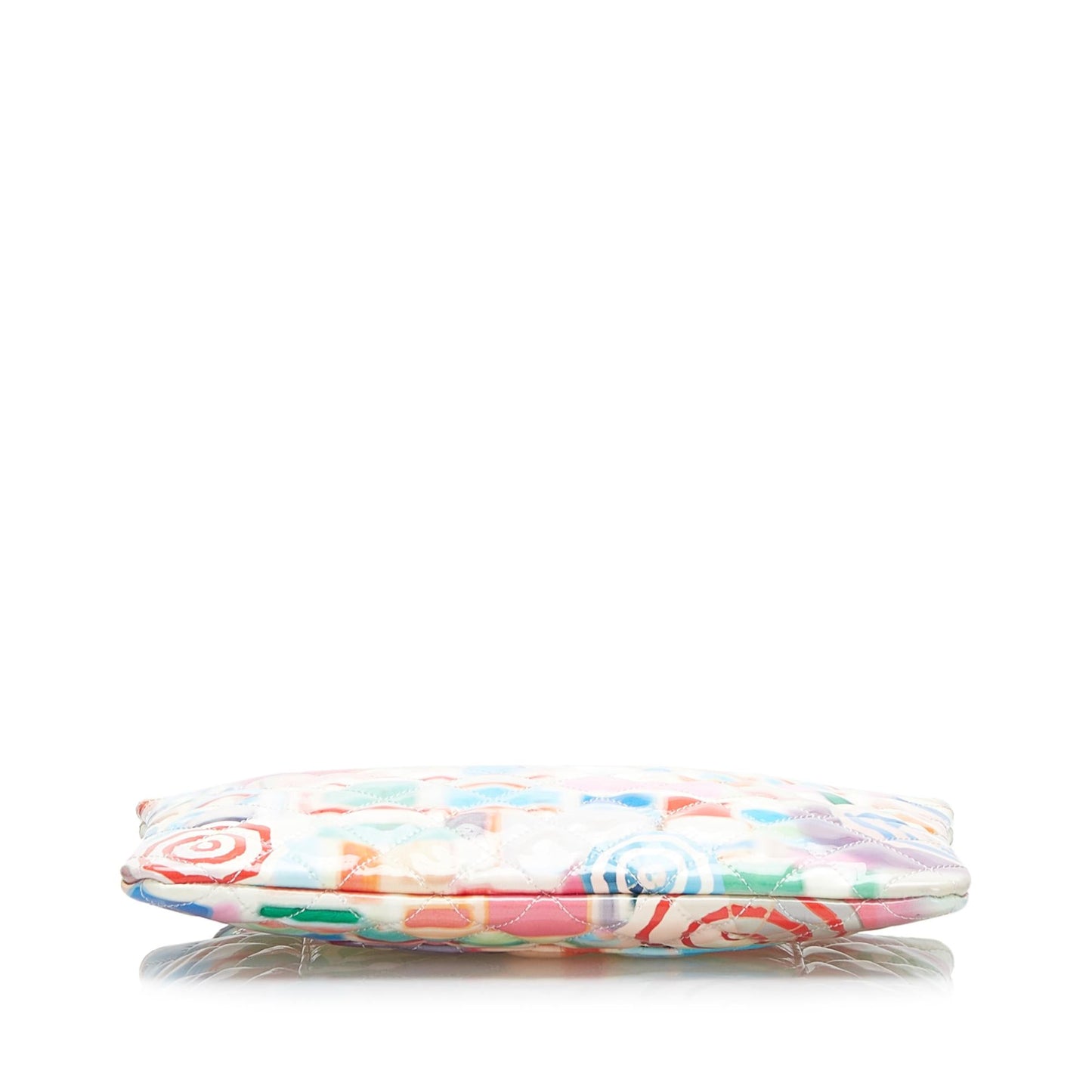 Chanel CC Charm O Case Clutch (SHG-37D5dv)