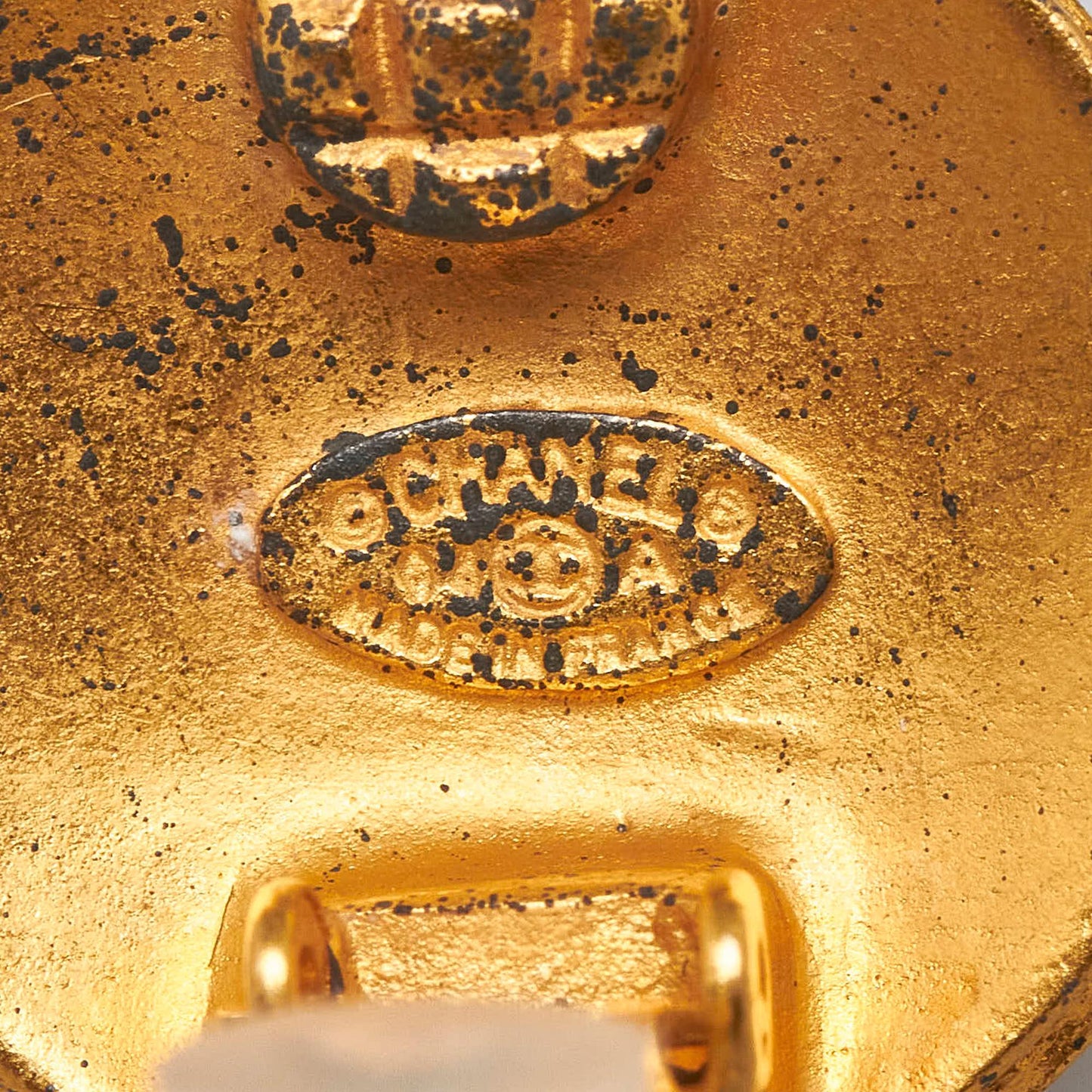 Chanel CC Clip-on Earrings (SHG-sYxPkn)