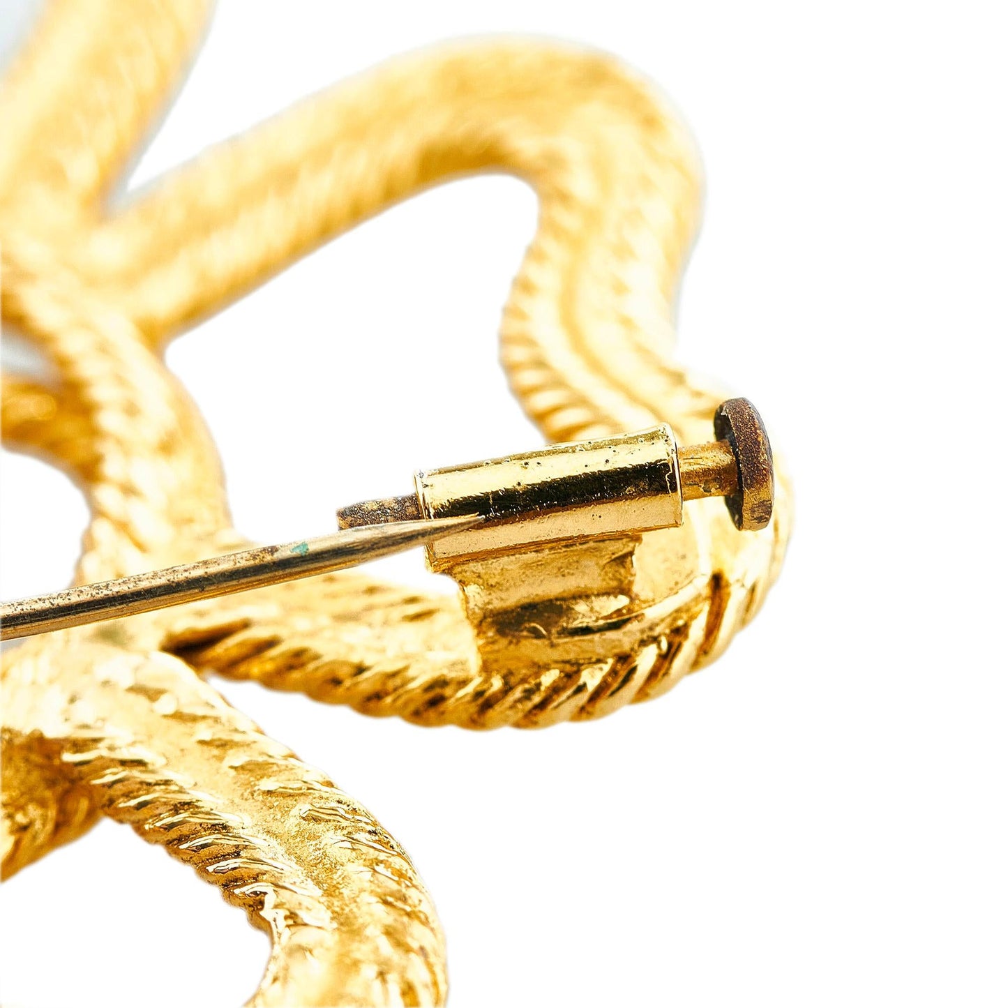 Chanel CC Clover Brooch (SHG-lK5P6K)