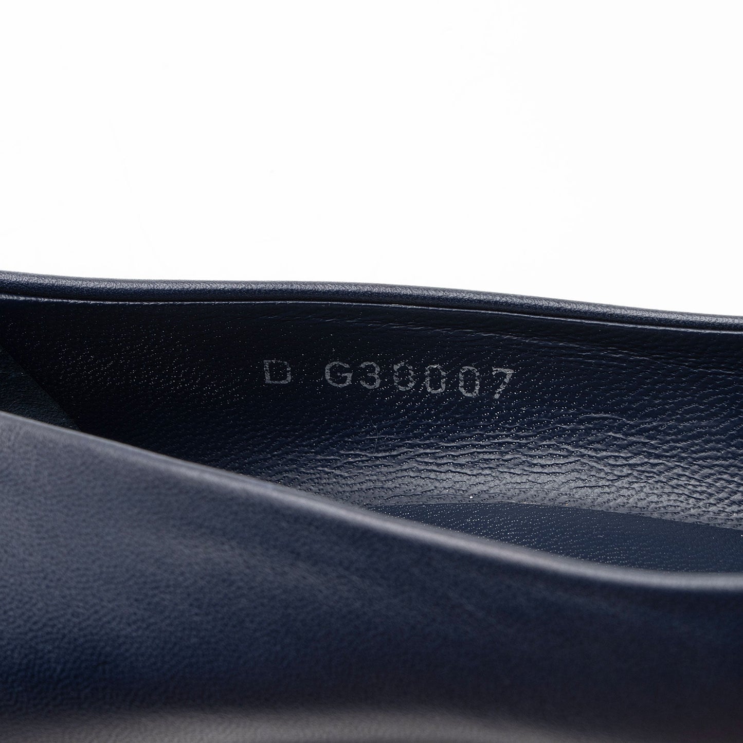 Chanel Leather CC Cap Toe Chain Platform Pumps - Size 10.5 C / 40.5 C - FINAL SALE (SHF-vBjRc5)