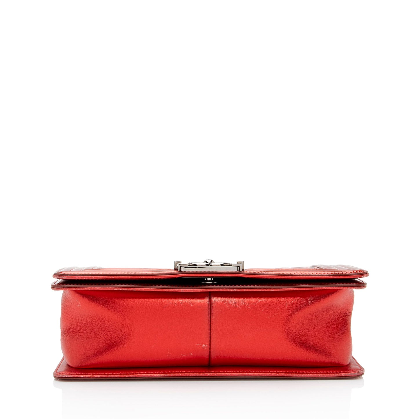 Chanel Metallic Patent Leather Old Medium Boy Bag (SHF-Gxw2JA)