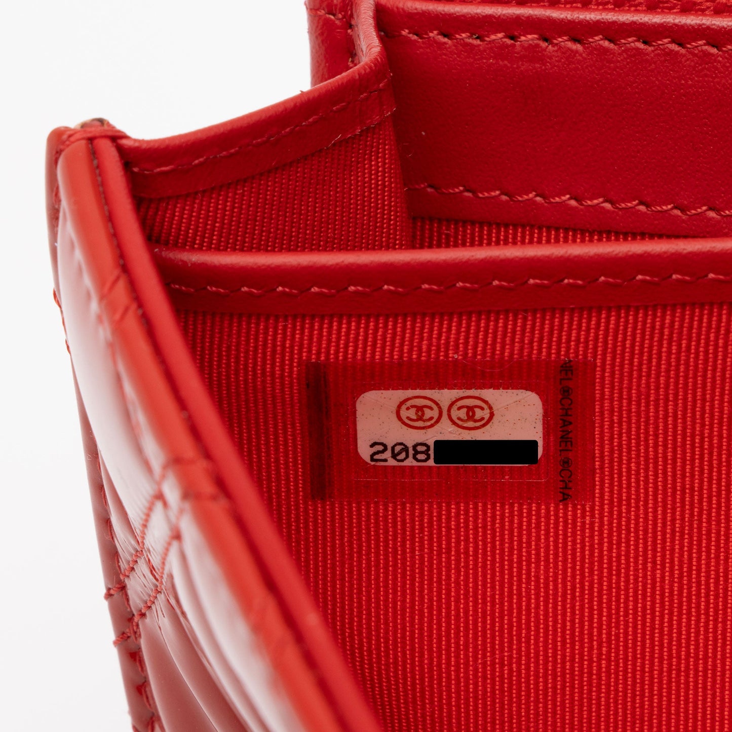 Chanel Patent Leather Diamond Stitch Flap Wallet (SHF-Ql4n4i)