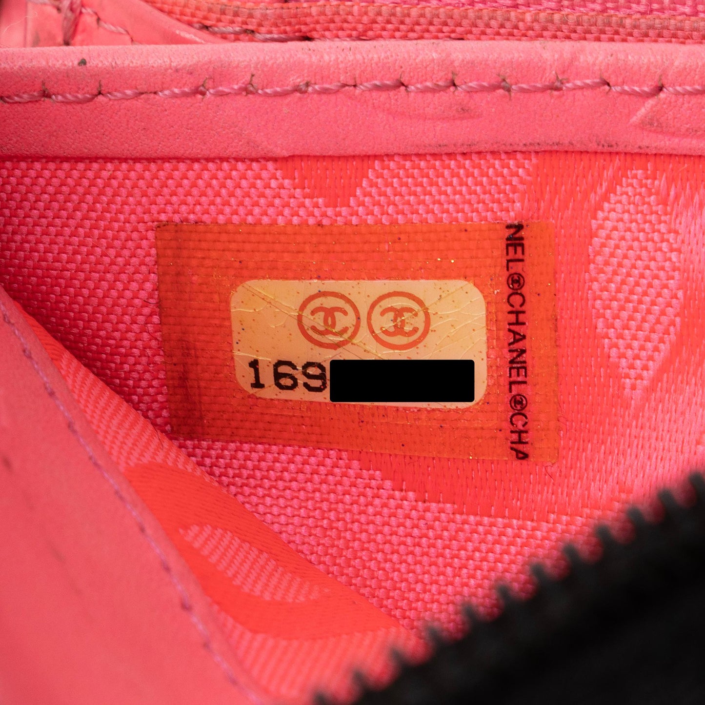 Chanel Quilted Lambskin Ligne Cambon Zip Around Wallet (SHF-zKBMJT)