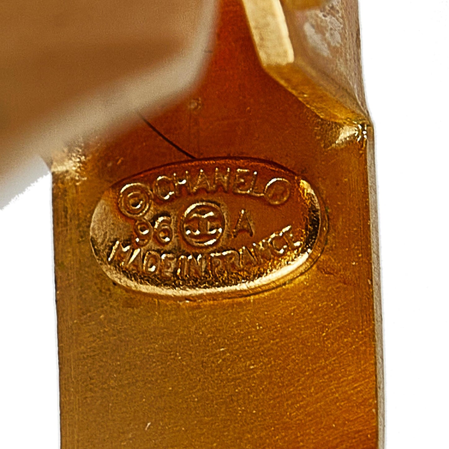 Chanel Vintage Logo Hair Clip (SHG-TeulPu)