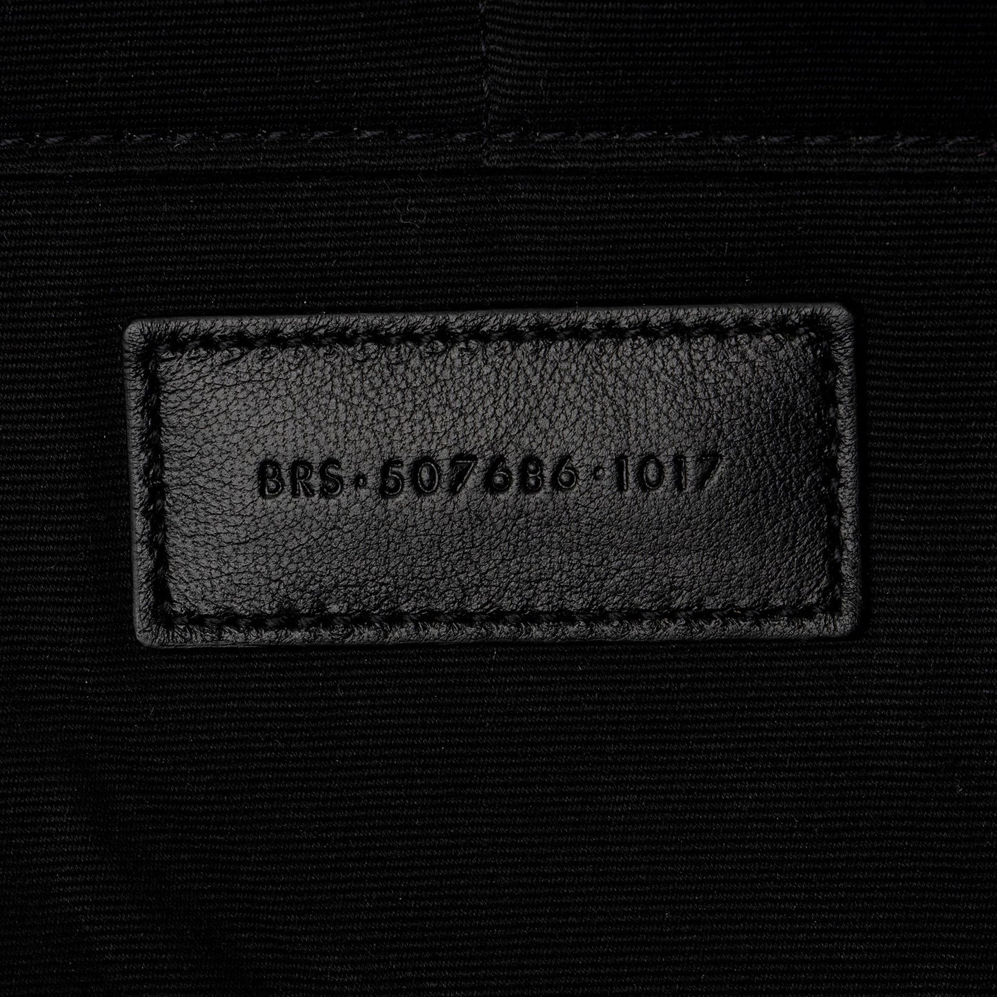 Saint Laurent Leather Zip Pouch (SHF-WTyW6N)