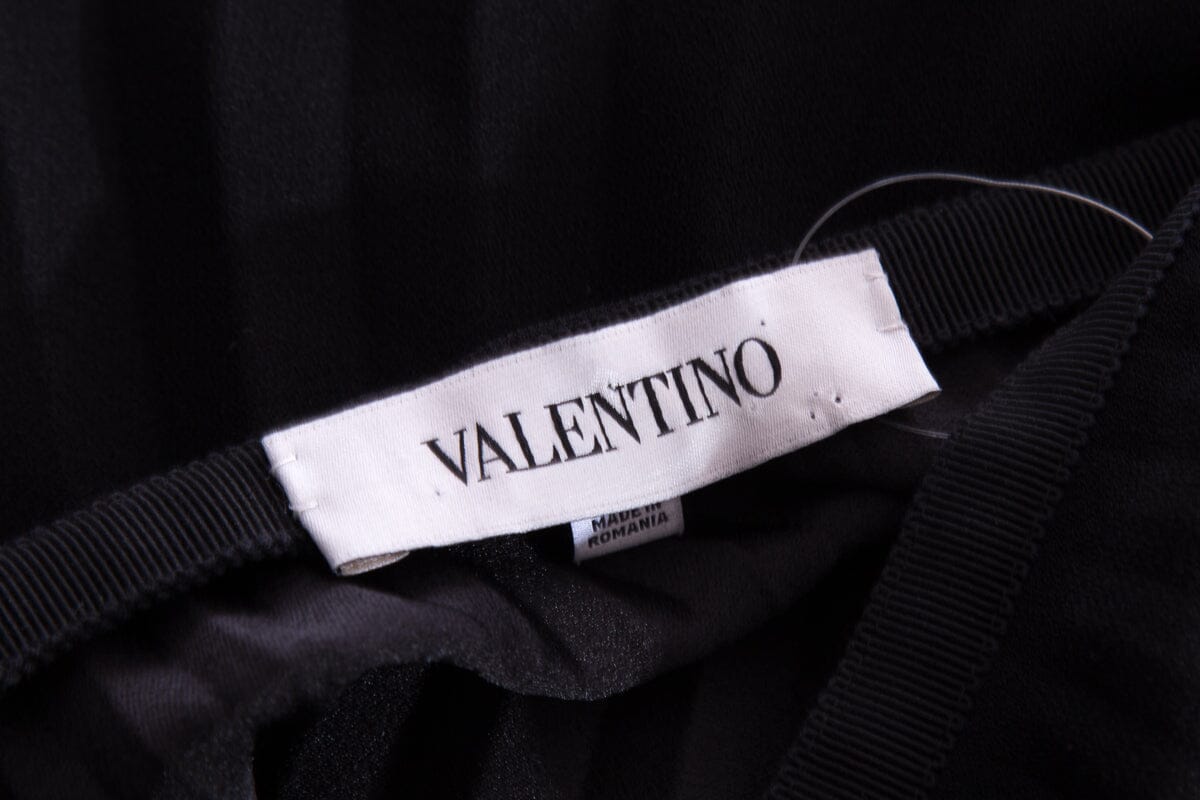 Valentino Black Pleated Skirt SZ 42