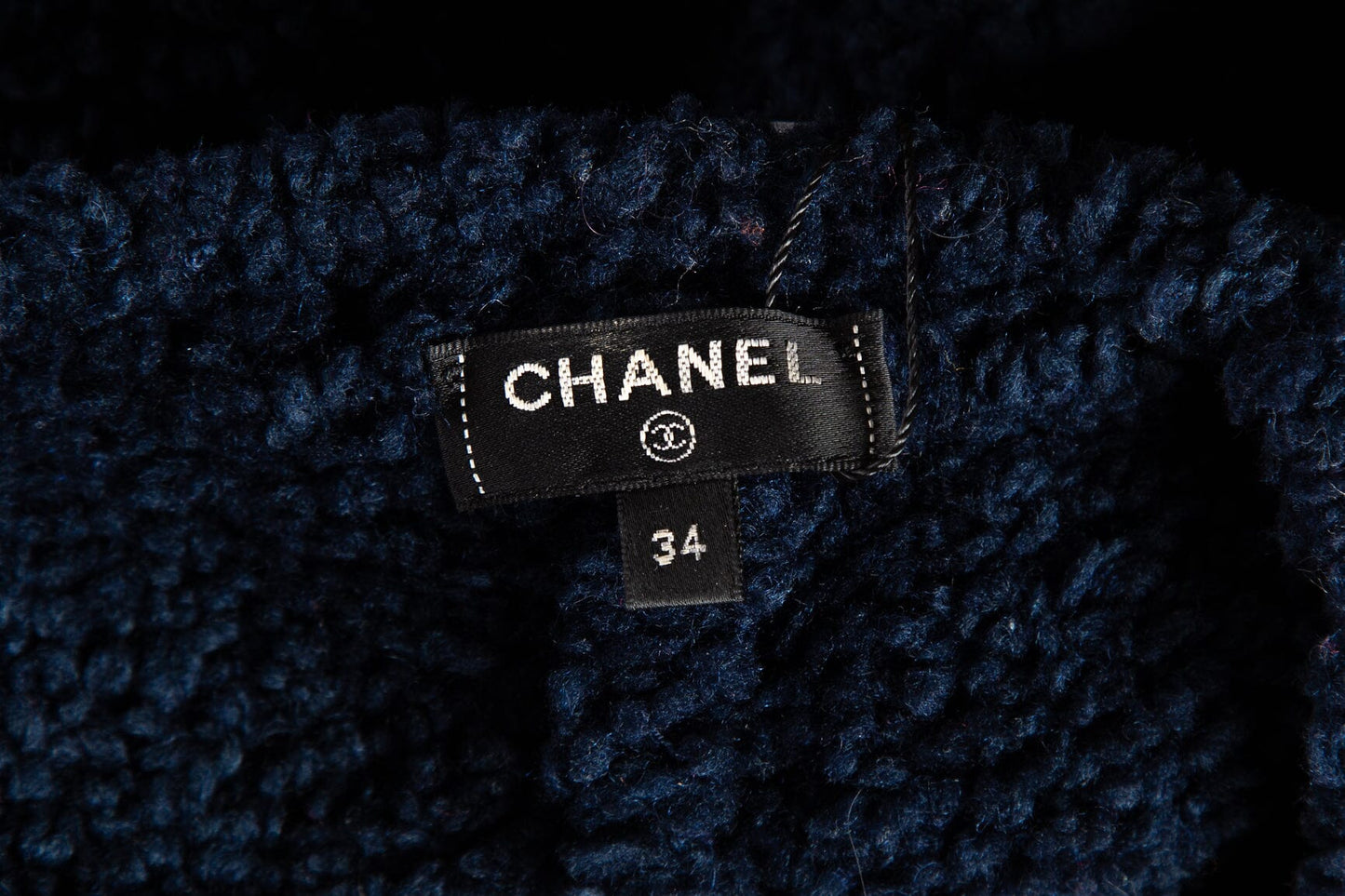 Chanel 2019 Navy and Red Interlocking CC Logo Sweater SZ 34