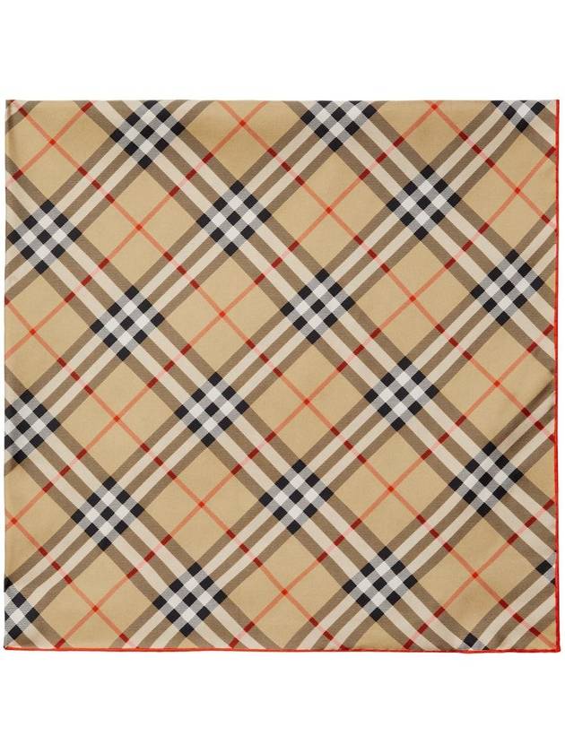 Burberry Vintage Check Silk Muffle Beige