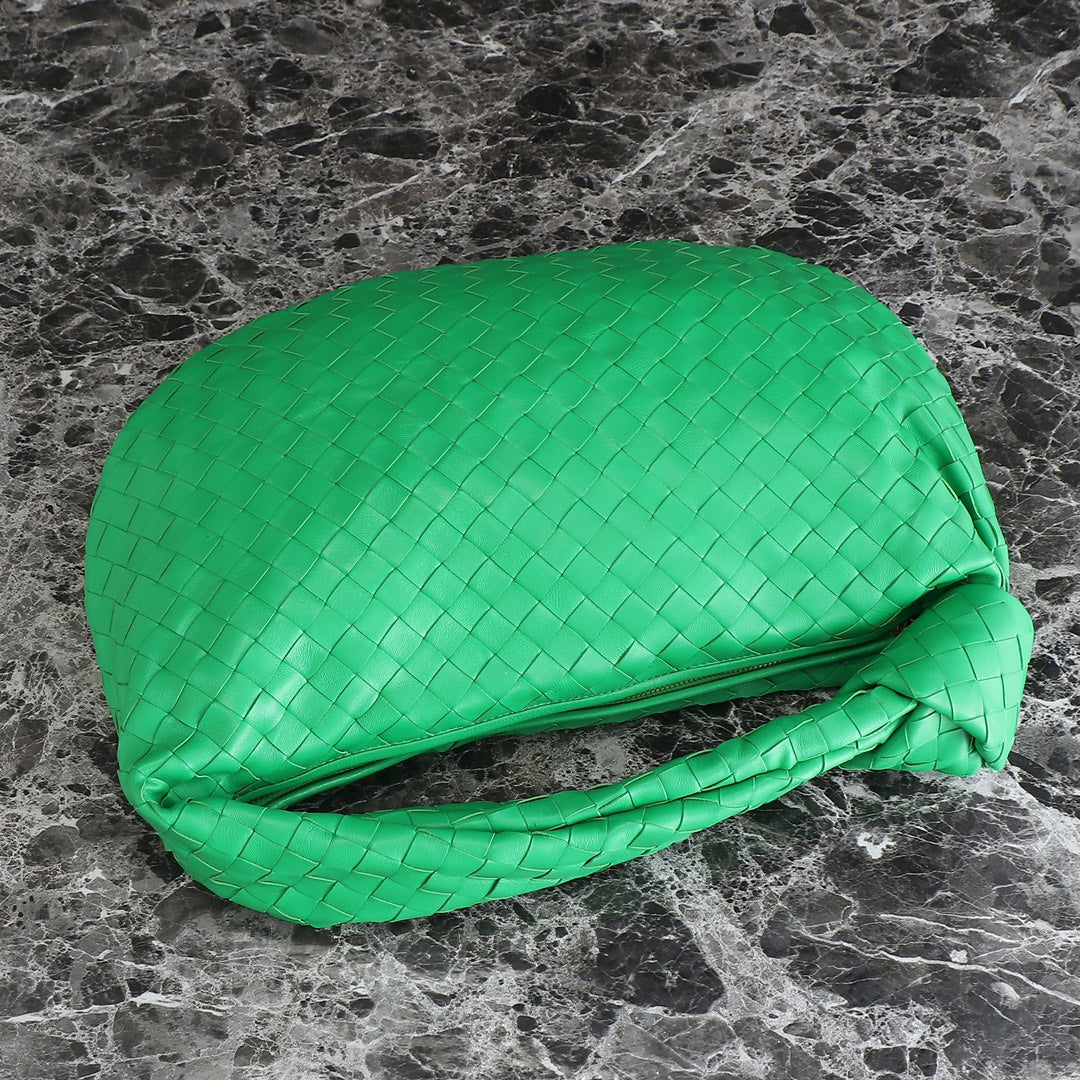 Bottega Veneta small jodie 48 green lambskin