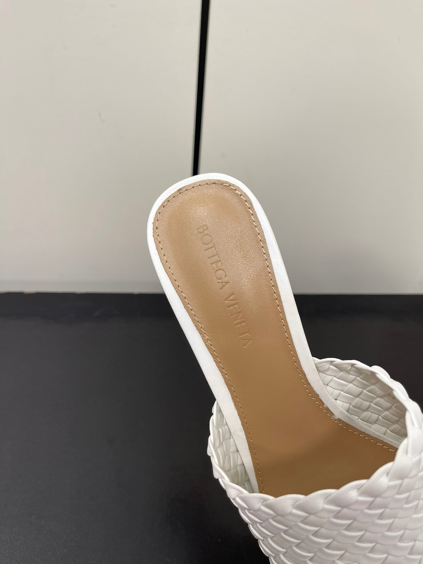 Bottega Veneta knot mule 55 white lambskin