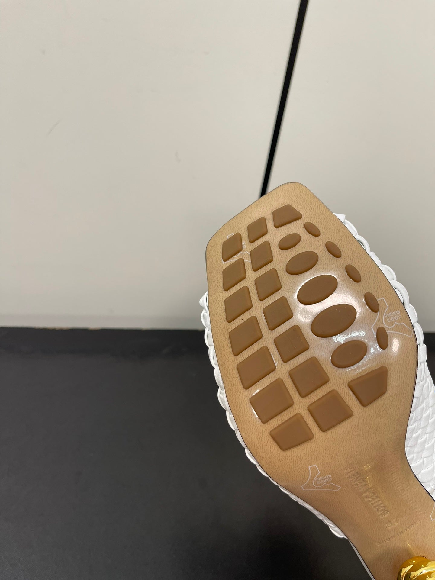 Bottega Veneta knot mule 95 white lambskin