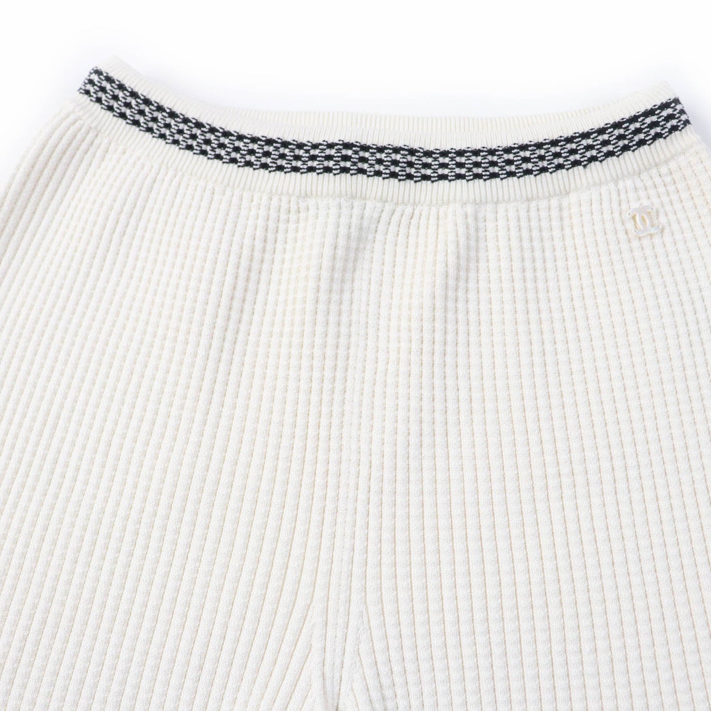 Chanel COCO Mark Silk Knit Shorts Ivory 36