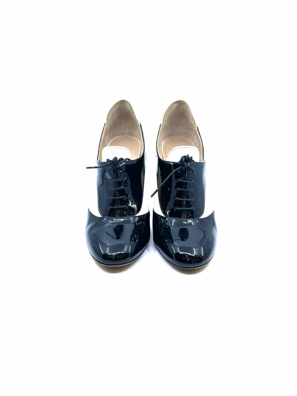 VALENTINO Size 7 black, white Patent Leather Velvet Solid Pumps