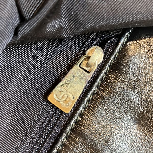 Chanel Leather Shoulder Bag