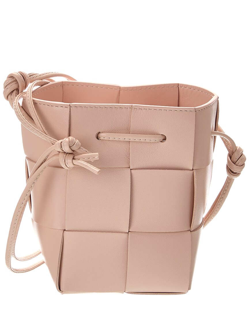 Bottega Veneta Cassette Mini Intrecciato Bucket Bag ONE SIZE Pink