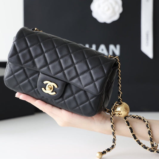 CHANEL FLAP BAG 20CM GOLD HARDWARE BLACK LAMBSKIN