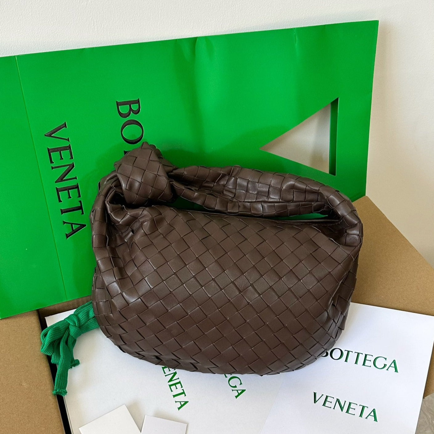 Bottega Veneta BV TEEN JODIE 36CM CHOCOLATE SUEDE LEATHER