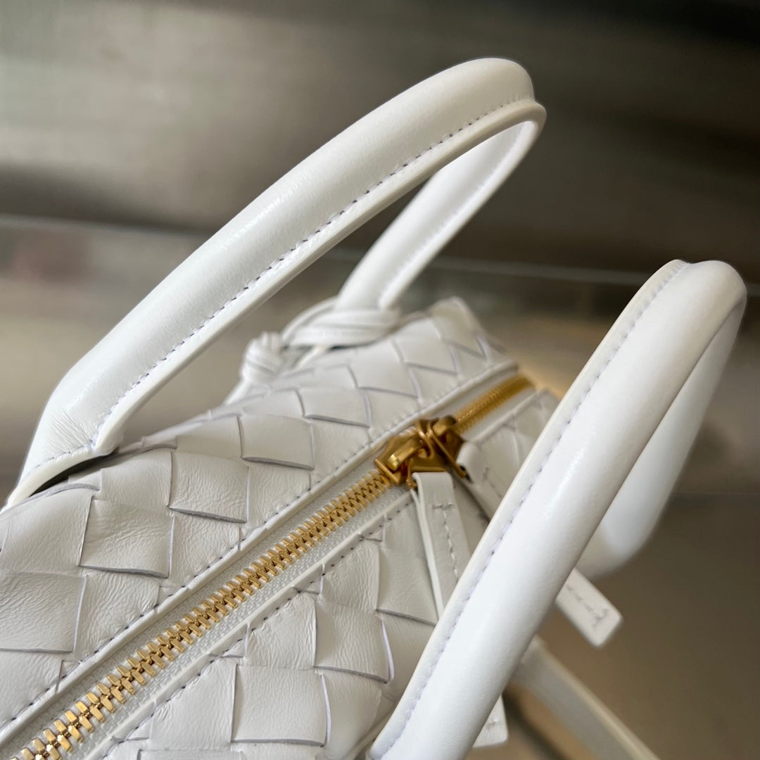 Bottega Veneta BV GETAWAY SMALL 23CM WHITE LAMBSKIN