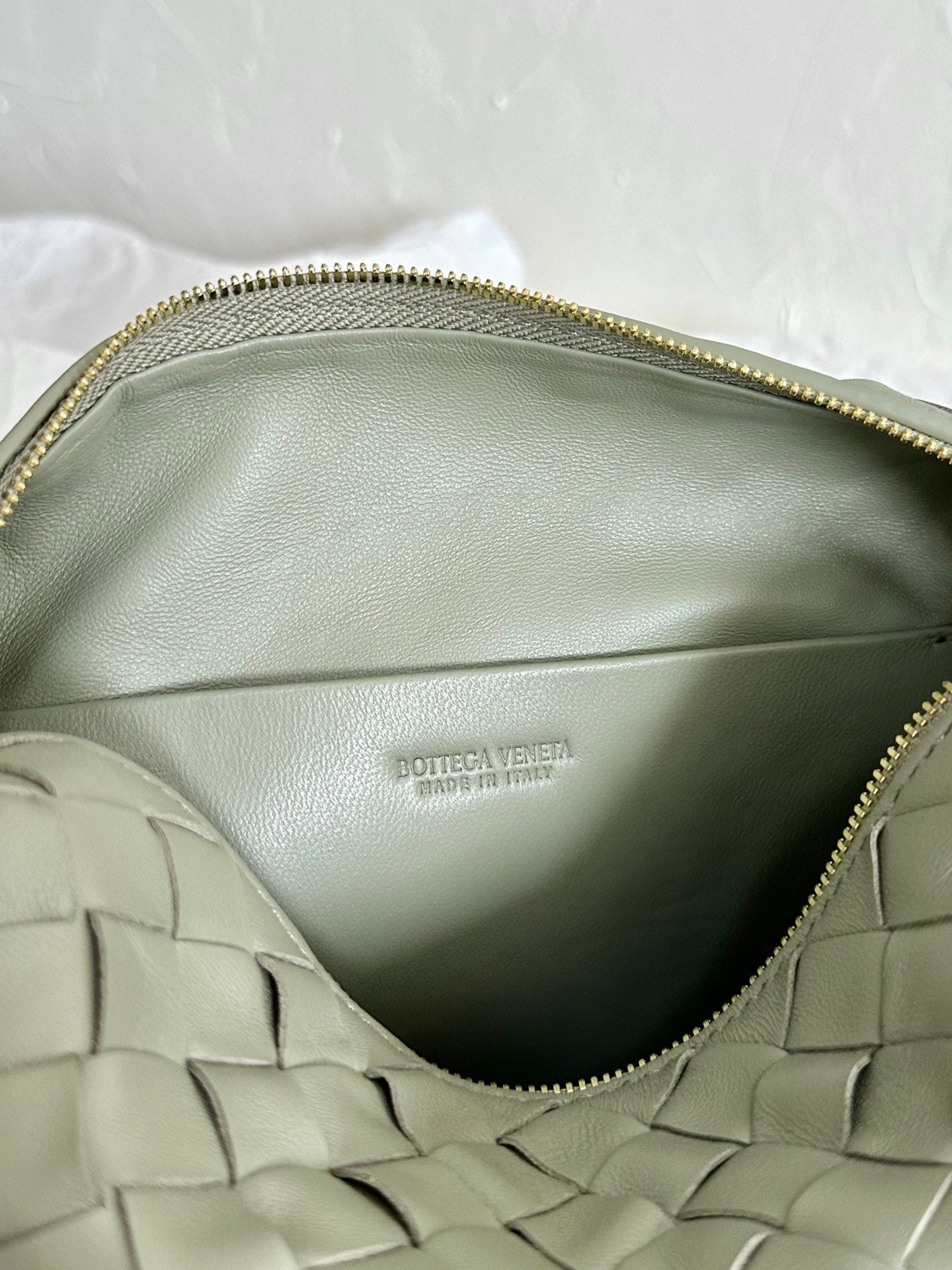 Bottega Veneta BV LOOP SMALL 23CM KHAKI CALFSKIN