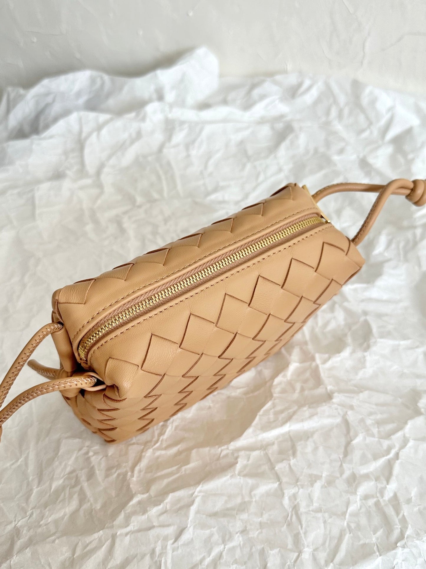 Bottega Veneta BV LOOP MINI 17CM BEIGE CALFSKIN