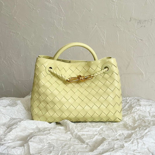 Bottega Veneta BV SMALL ANDIAMO 25CM LIGHT YELLOW LAMBSKIN