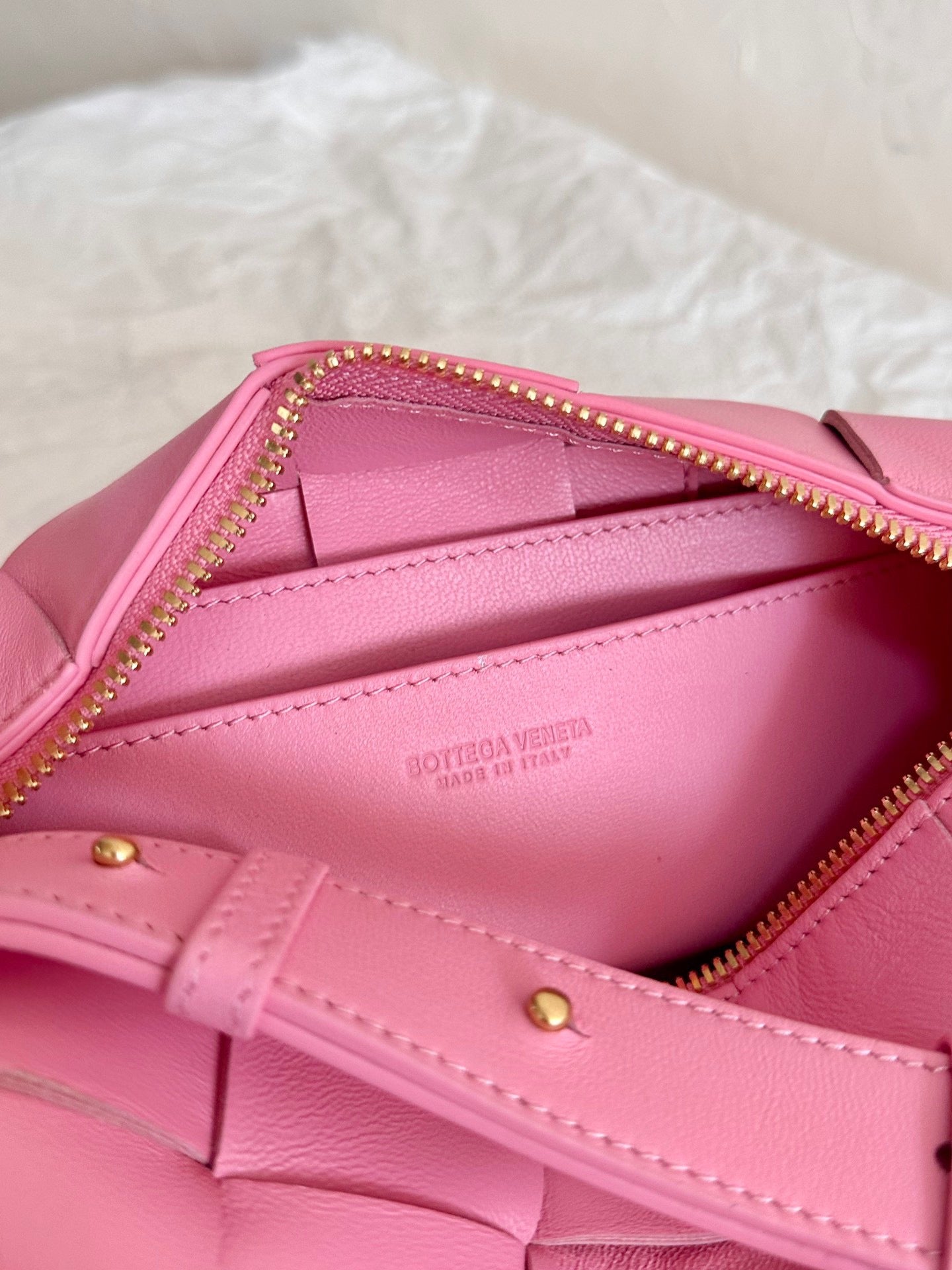 Bottega Veneta BV SMALL BRICK 24CM PINK LAMBSKIN