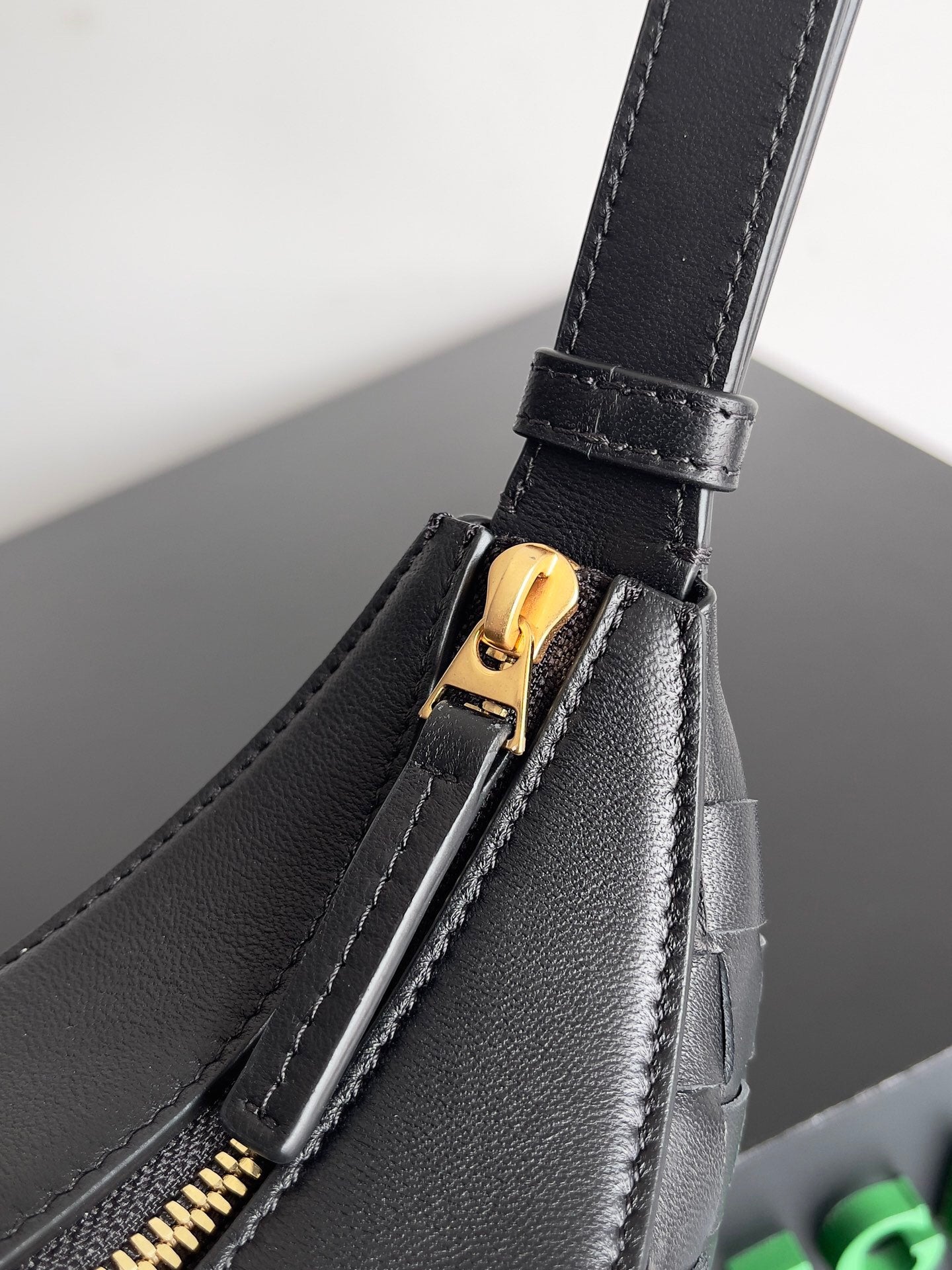 Bottega Veneta BV SMALL DROP 32CM BLACK LAMBSKIN