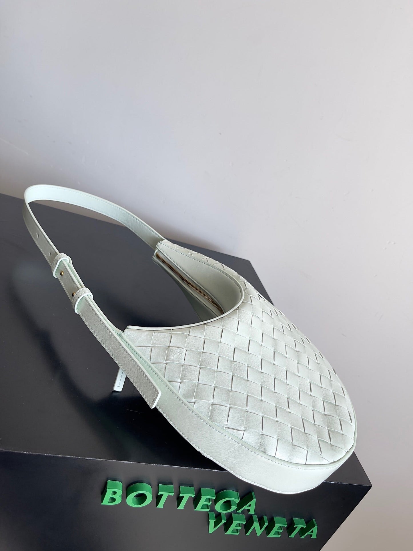 Bottega Veneta BV SMALL DROP 32CM LIGHT BLUE LAMBSKIN