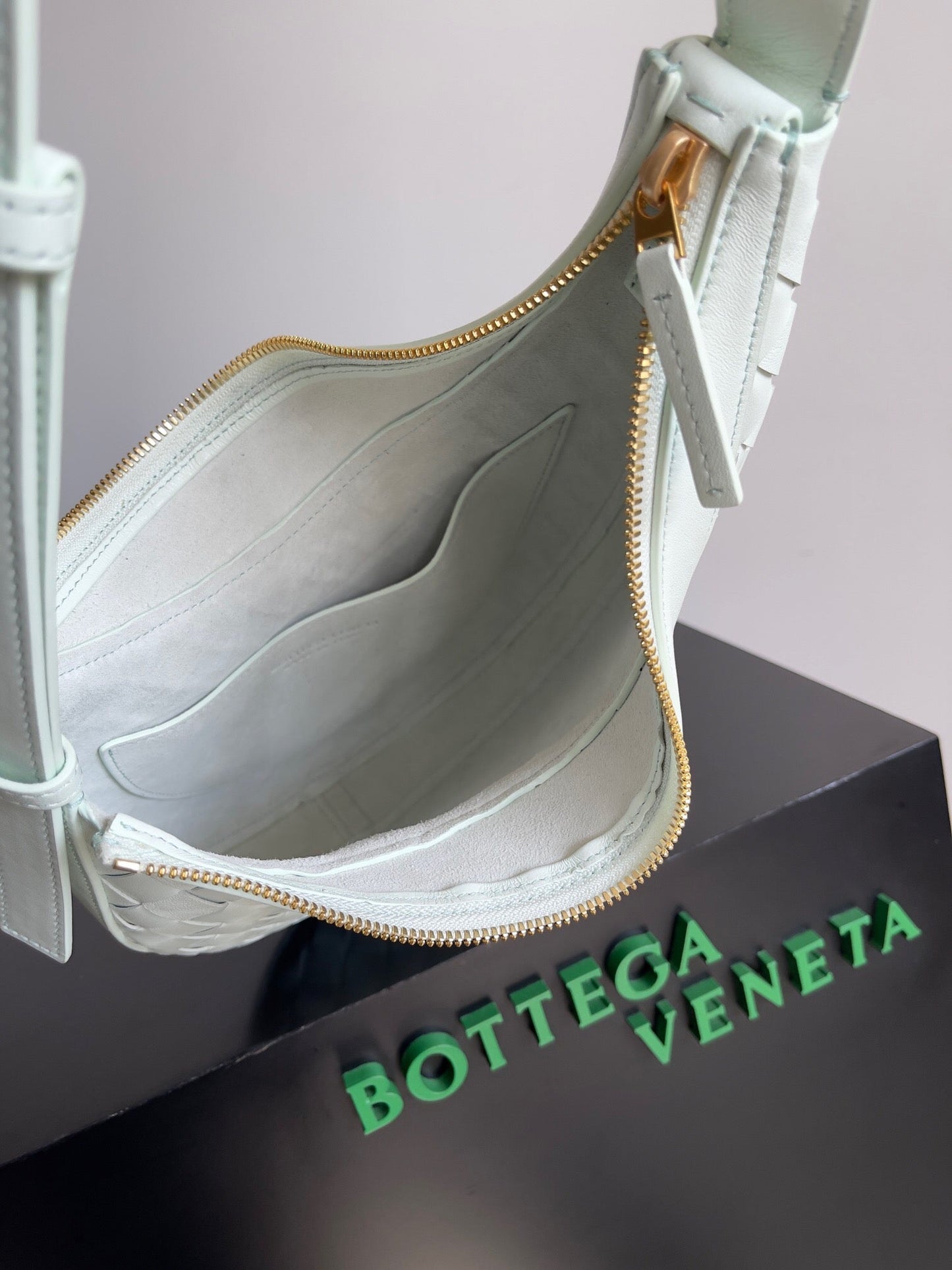 Bottega Veneta BV SMALL DROP 32CM LIGHT BLUE LAMBSKIN