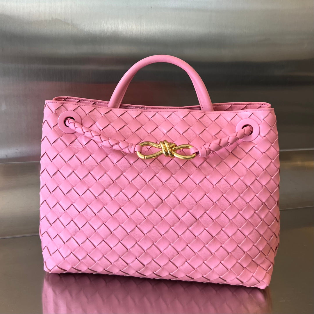 Bottega Veneta BV MEDIUM ANDIAMO 32CM PINK LAMBSKIN