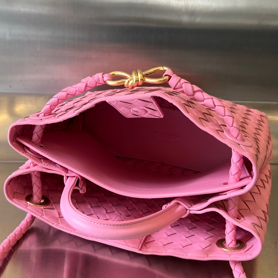 Bottega Veneta BV MEDIUM ANDIAMO 32CM PINK LAMBSKIN