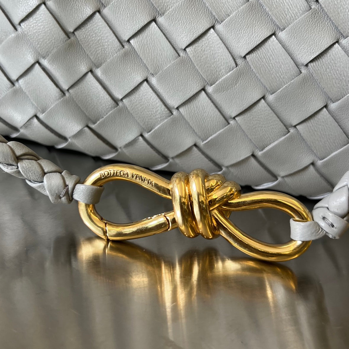 Bottega Veneta BV SMALL ANDIAMO 25CM GREY LAMBSKIN